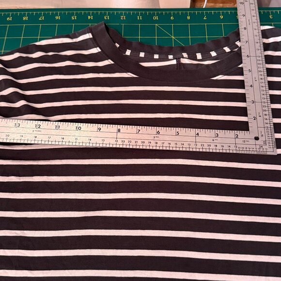 LULULEMON 🍋All Yours Long Sleeve Tee in Vitasea Material Black and White Stripe - Picture 7 of 9